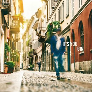 夫妻夜里看的AV
